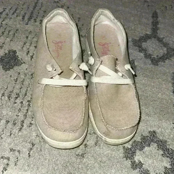 Jellypop Carter Slip On Loafer Shoes Size 9 tan - Picture 1 of 4